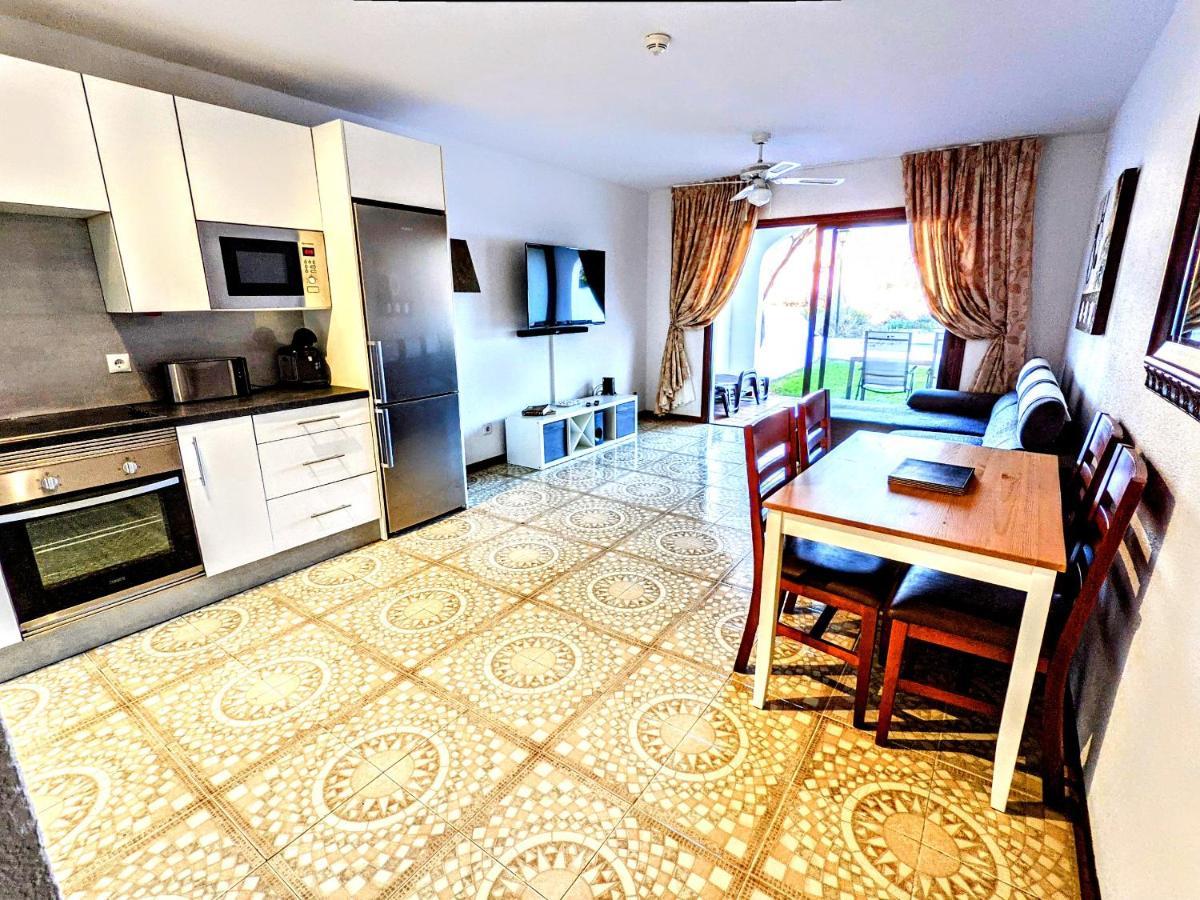 Luxury Newly Refurbished Modern Apartment With Stunning Mountain Views - Xmas And Ny 2025-2026 Now Booking Сан Мигел де Абона Екстериор снимка